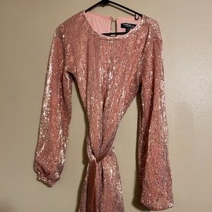 NEW CELEBRITY BY VERA COLLECTION ROSE GOLD PINK FORMAL SEQUIN DRESS